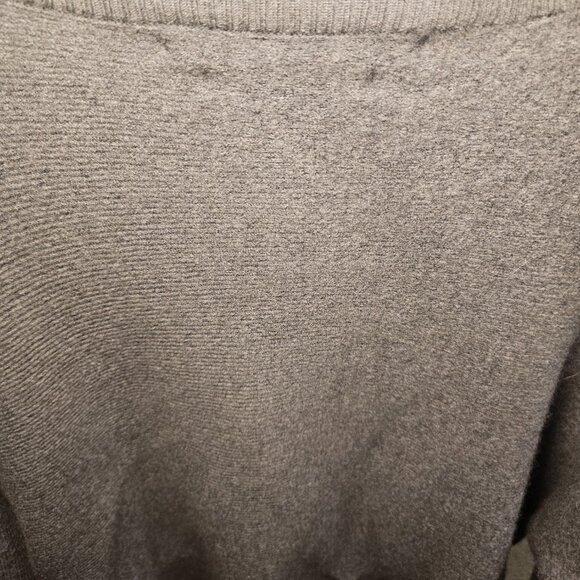 Max Studio London 100% Merino Wool Gray Dolman Sleeve Knit Sweater - Picture 4 of 4
